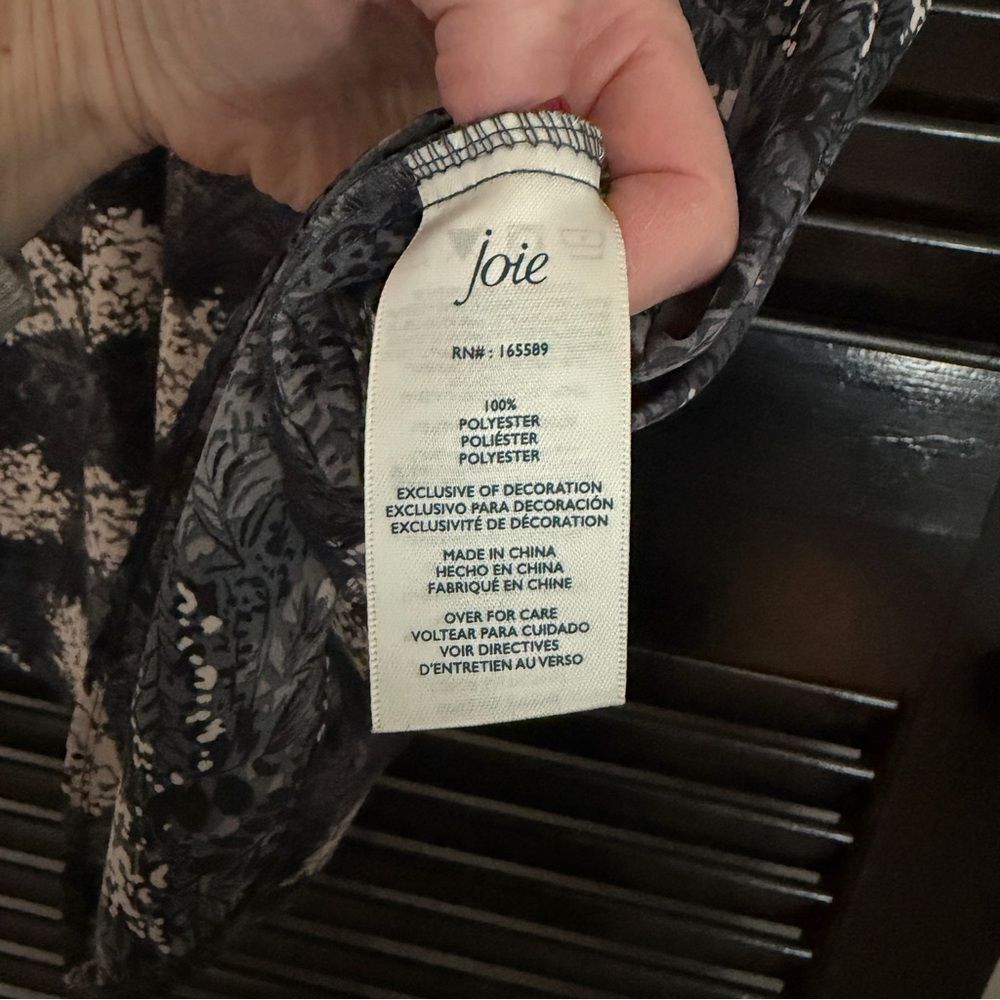 Joie Black Floral High Smocked Ruffle Neck Sleeveless Top Women Size L Flowy - Picture 6 of 9